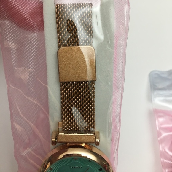 Women Set of 2 Watch Gold and Green Aqua Color new - Picture 3 of 3